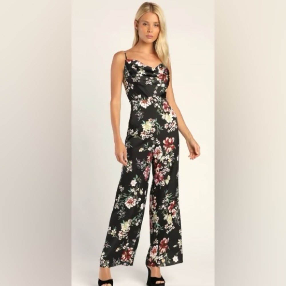 Lulu’s Floral Satin jumpsuit wide-leg Women’s (NWT)
